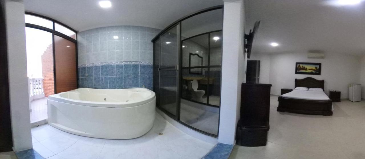 Zahira Hotel ميلغار المظهر الخارجي الصورة