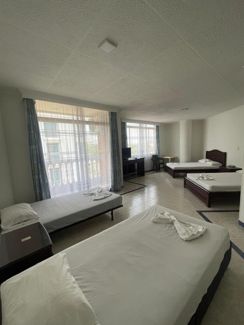Zahira Hotel ميلغار المظهر الخارجي الصورة